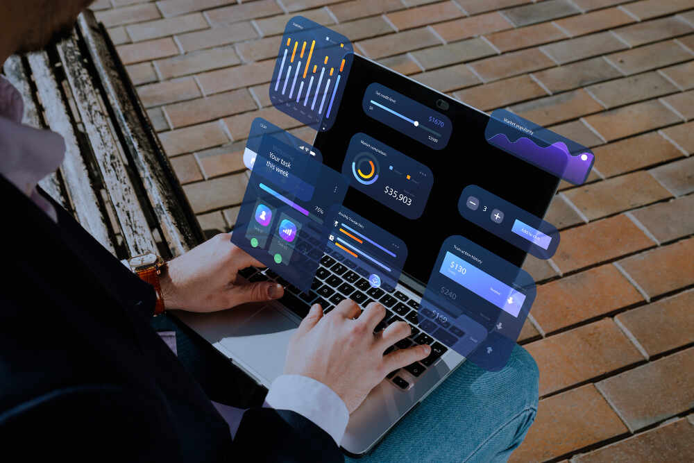 Reinventing User Journeys: AI & Data Analytics in Online Platforms